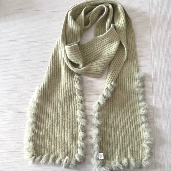 Y2K Angora Trim Wool Light Green Scarf Fur - Picture 1 of 6